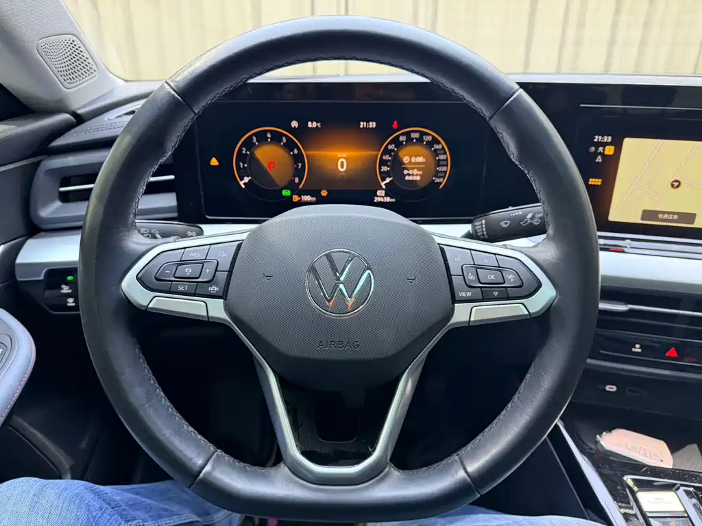 Lamando Lamando L 280 TSI DSG Dazzle Hot