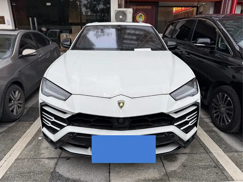 Urus 4.0 T V8