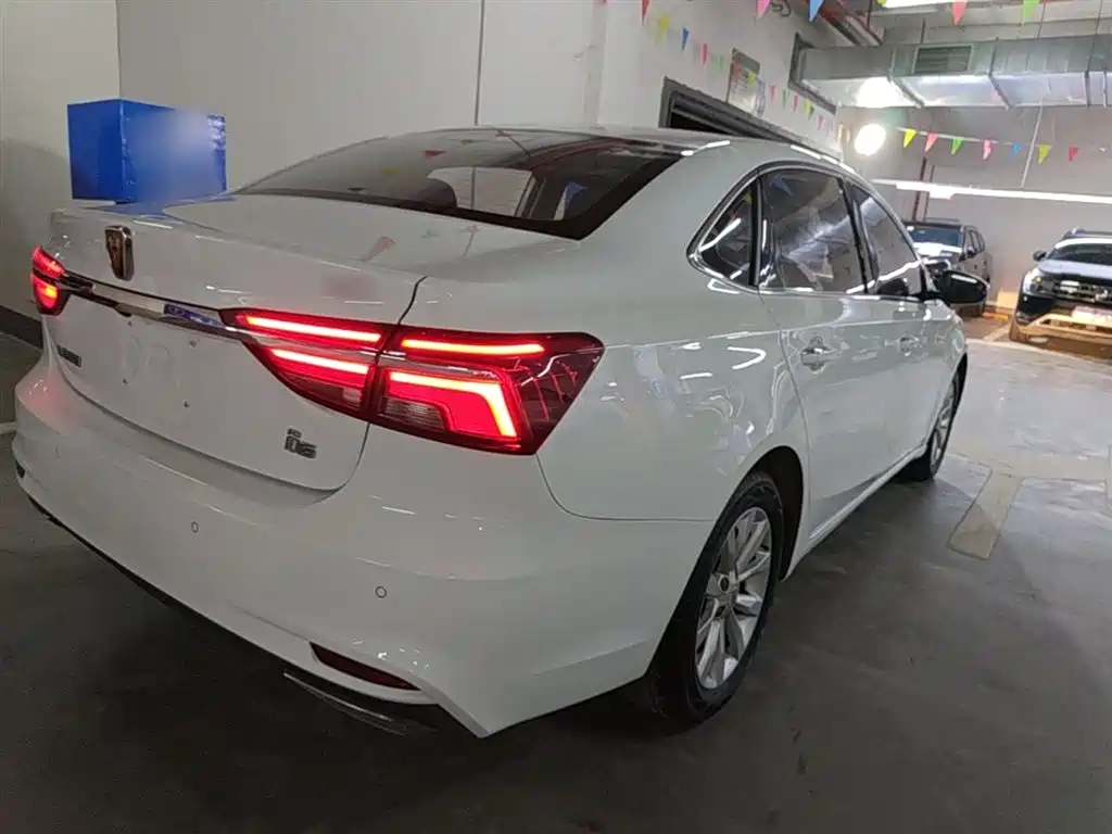Roewe i6 Classic 20 T Auto Flagship