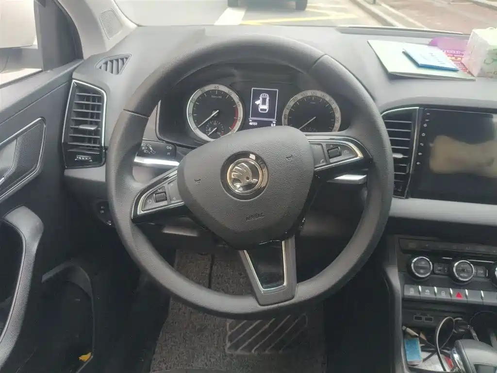 Karoq TSI280 Luxury CN-V