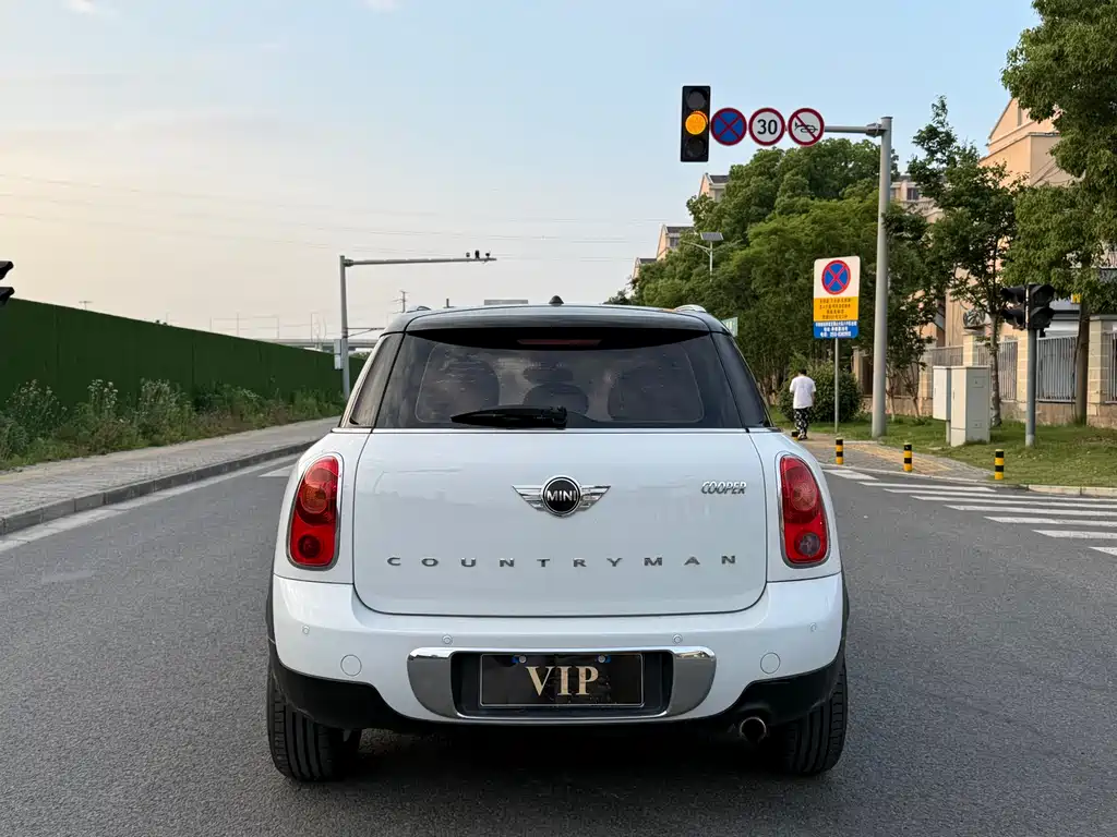MINI COUNTRYMAN MINI COUNTRYMAN 2015款 1.6 T COOPER S ALL4 极致暗夜版