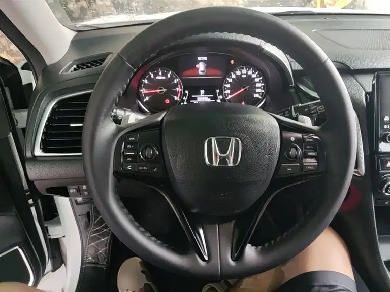 Honda Avancier 240 TURBO 2 WD Luxury