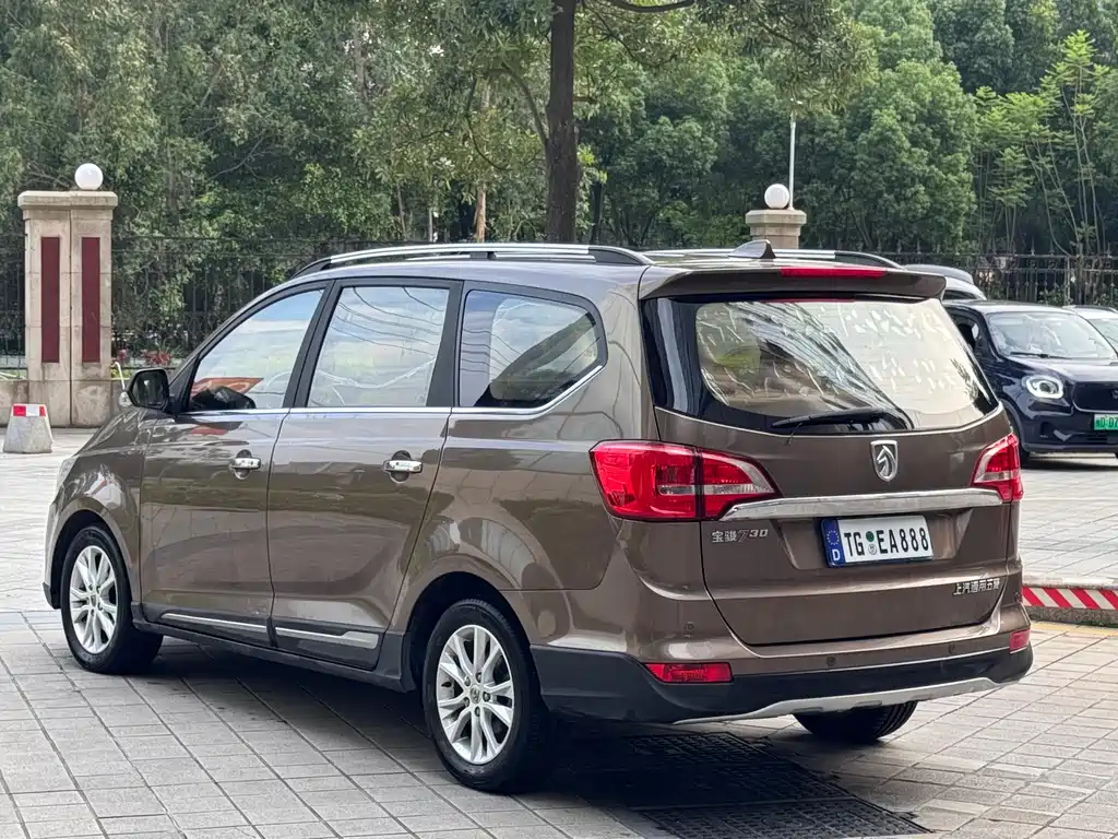 Baojun 730 1.8 L iAMT Luxury 7-seat