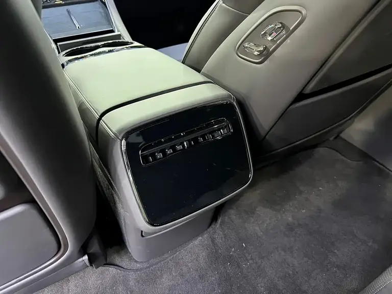 Denza Z9 1100 km 4 WD Max