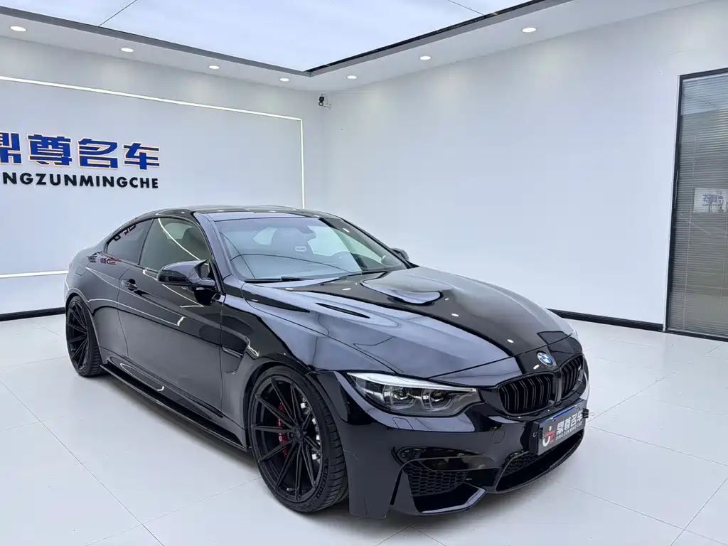 BMW M4 宝马M4 2017款 M4双门轿跑车 MT