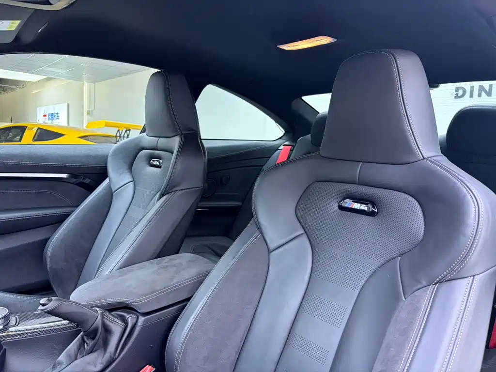 BMW M4 宝马M4 2017款 M4双门轿跑车 MT