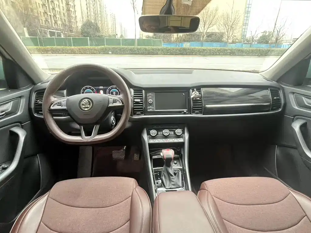 Kodiaq 柯迪亚克 2021款 TSI330 5座两驱豪华优享版