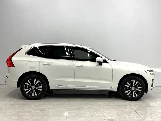 Volvo XC60 B5 4 WD Smart Ease Luxury
