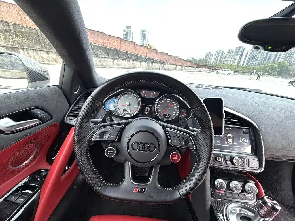 Audi R8 4.2 FSI quattro