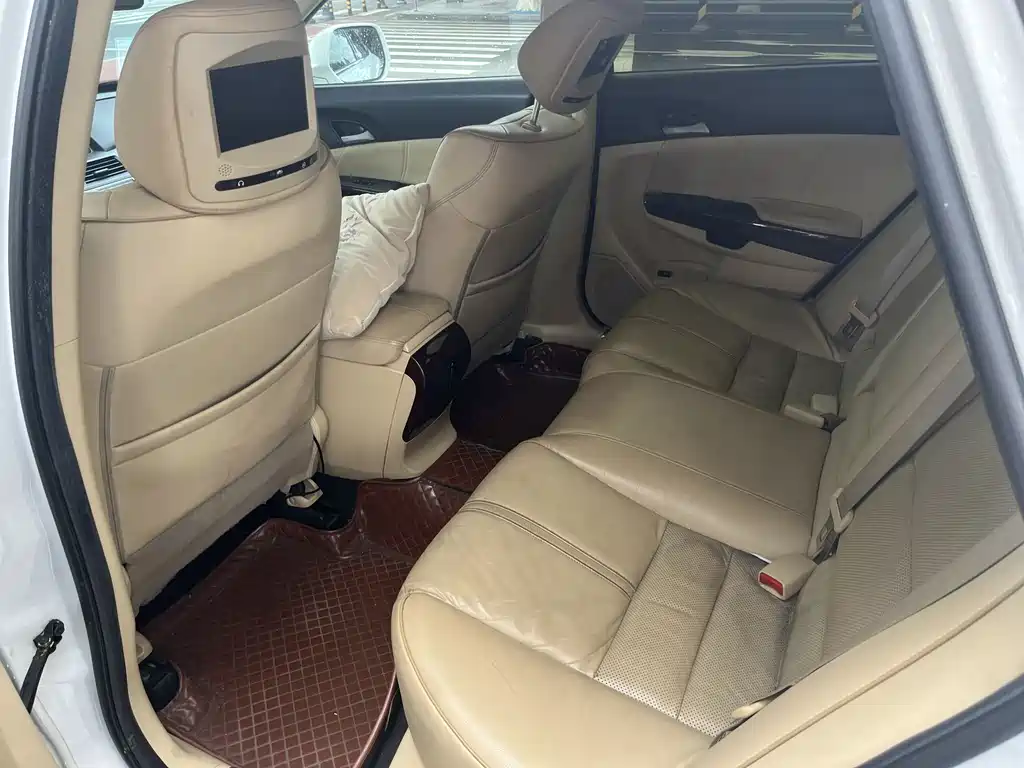 Crosstour 2.4 L Luxury