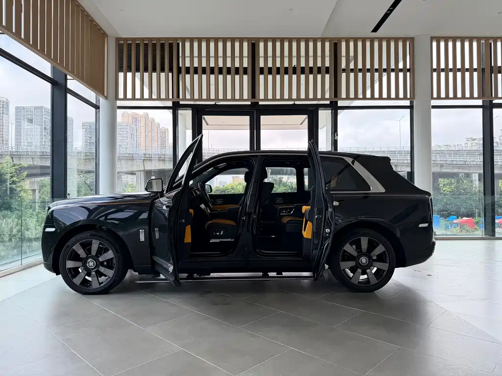 Cullinan 4-seat