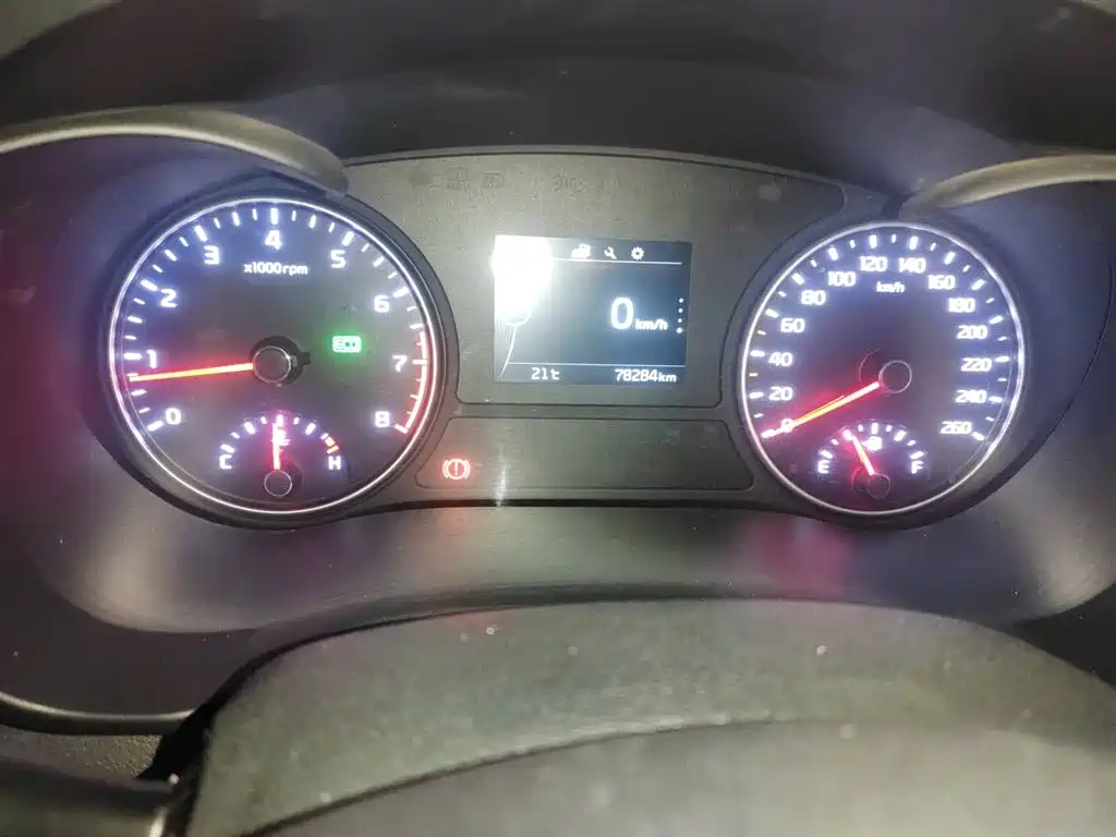 Kia K5 1.6 T Auto LUX