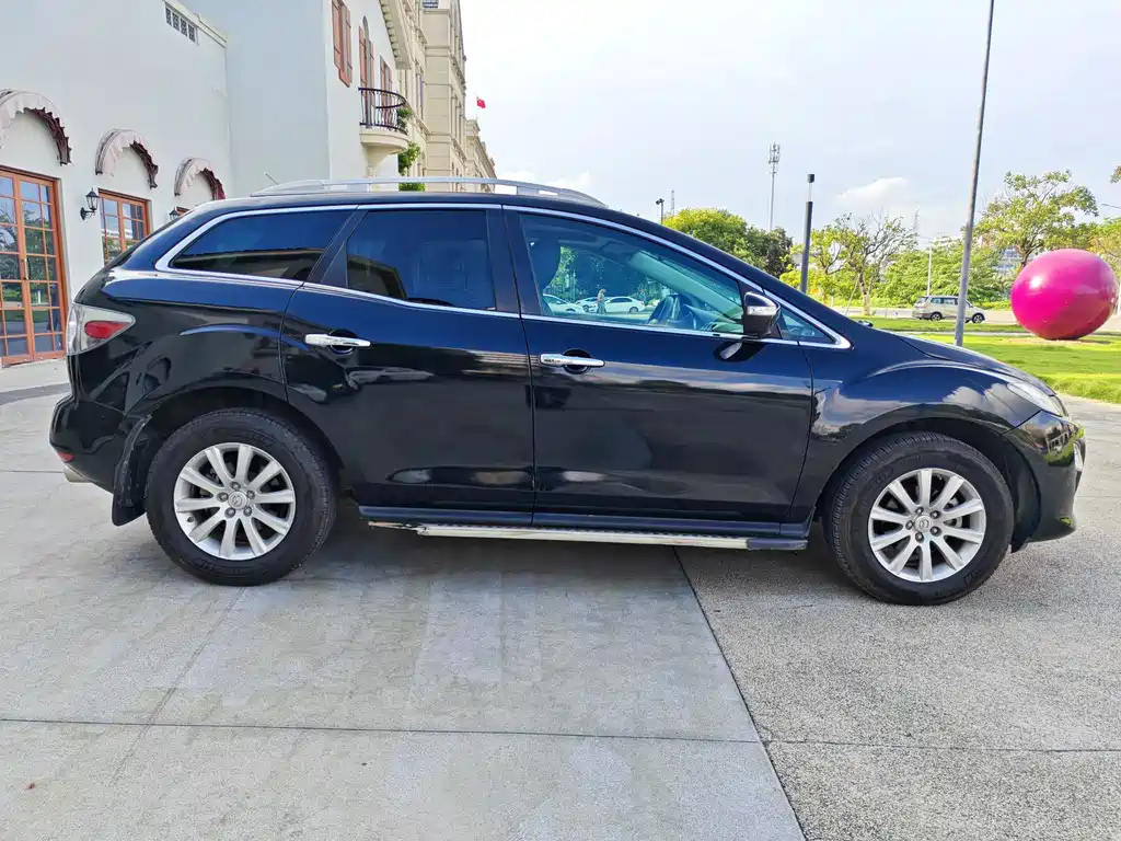 Mazda CX-7 2.5 L 2 WD Luxury