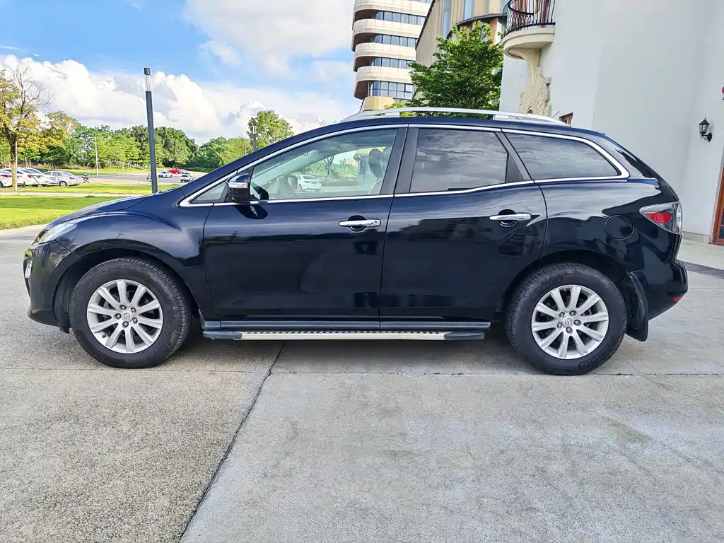 Mazda CX-7 2.5 L 2 WD Luxury