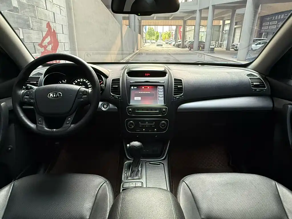 Sorento 索兰托 2013款 2.2 T 5座柴油豪华版