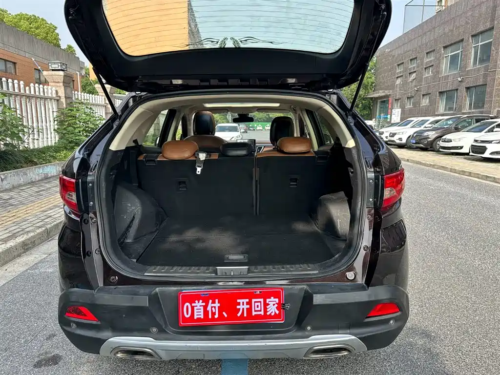 Soueast DX7 1.5 T Manual Luxury
