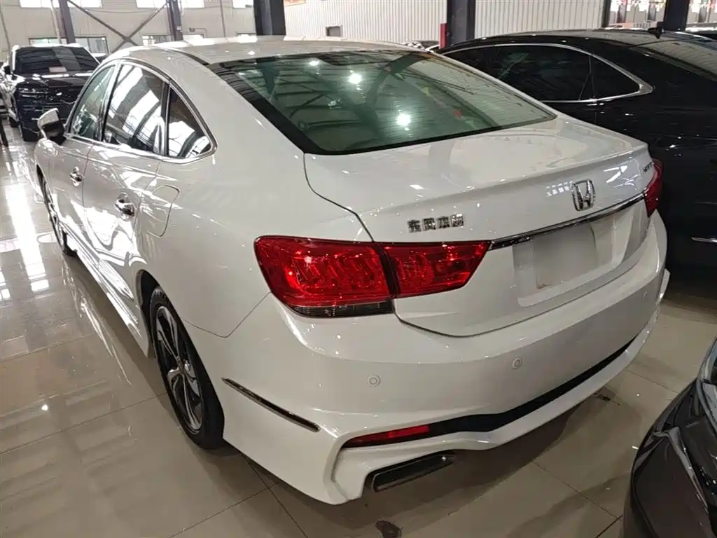 Spirior 2.4 L Luxury
