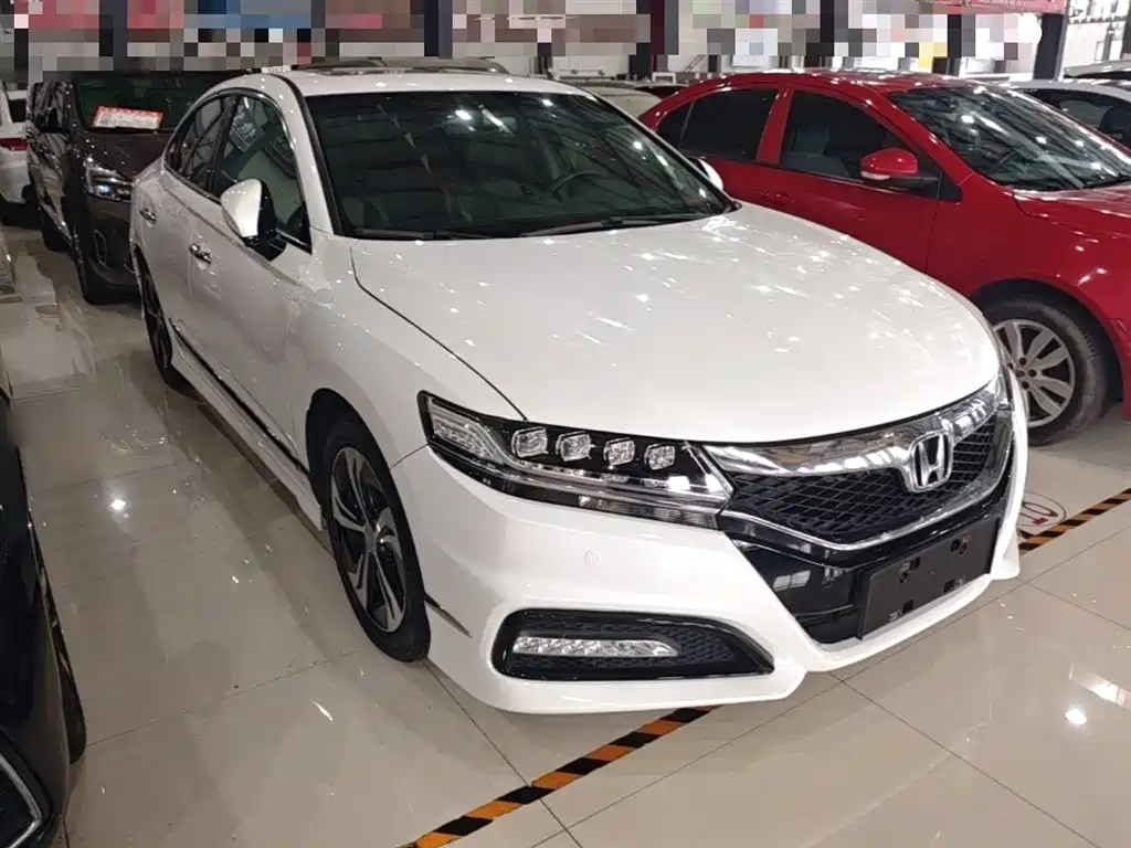 Spirior 2.4 L Luxury