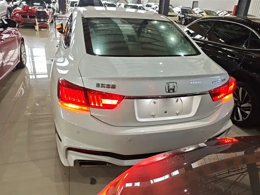 Spirior 2.4 L Luxury