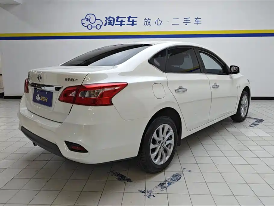 Sylphy Facelift III Classic 1.6 XE CVT Comfort