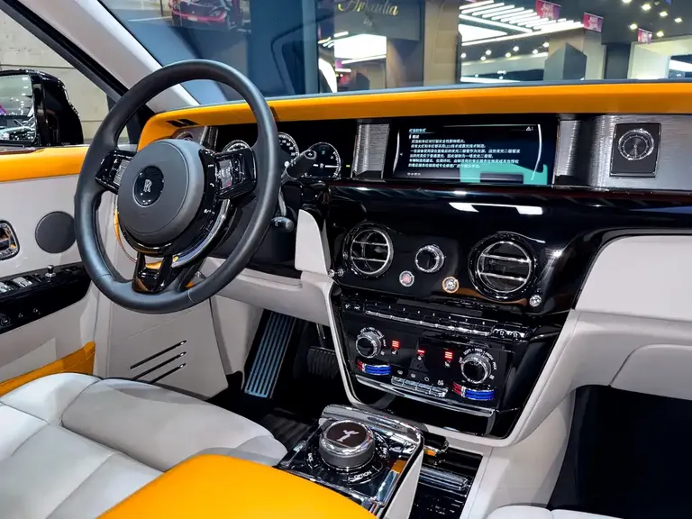 Rolls-Royce Phantom 6.7 T LWB Range