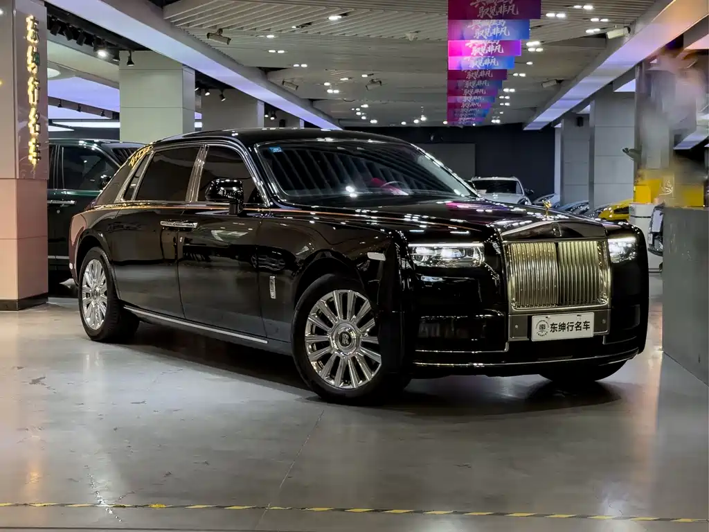 Phantom 6.7 T LWB Range