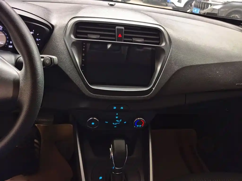 Escort Facelift 1.5 L Auto Quality Enjoyment( ) CN-VI