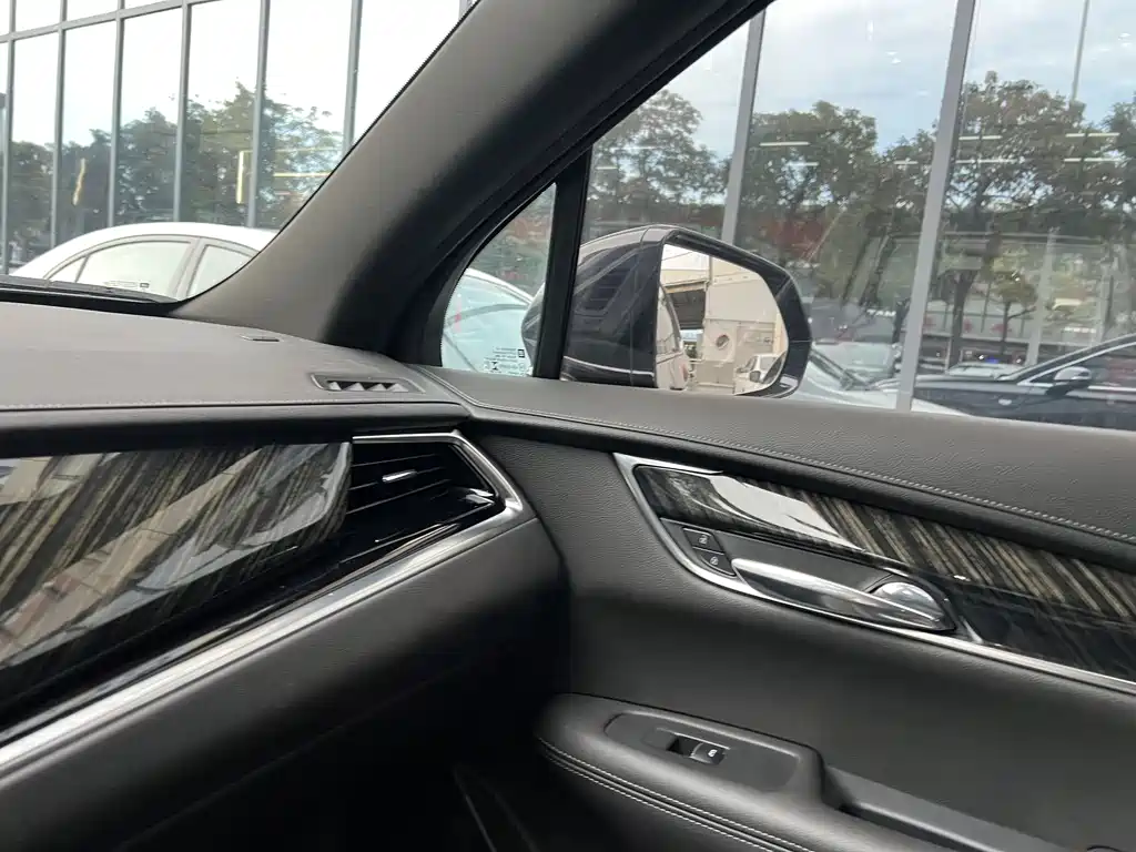 Cadillac XT6 2.0 T 6-seat 2 WD Luxury