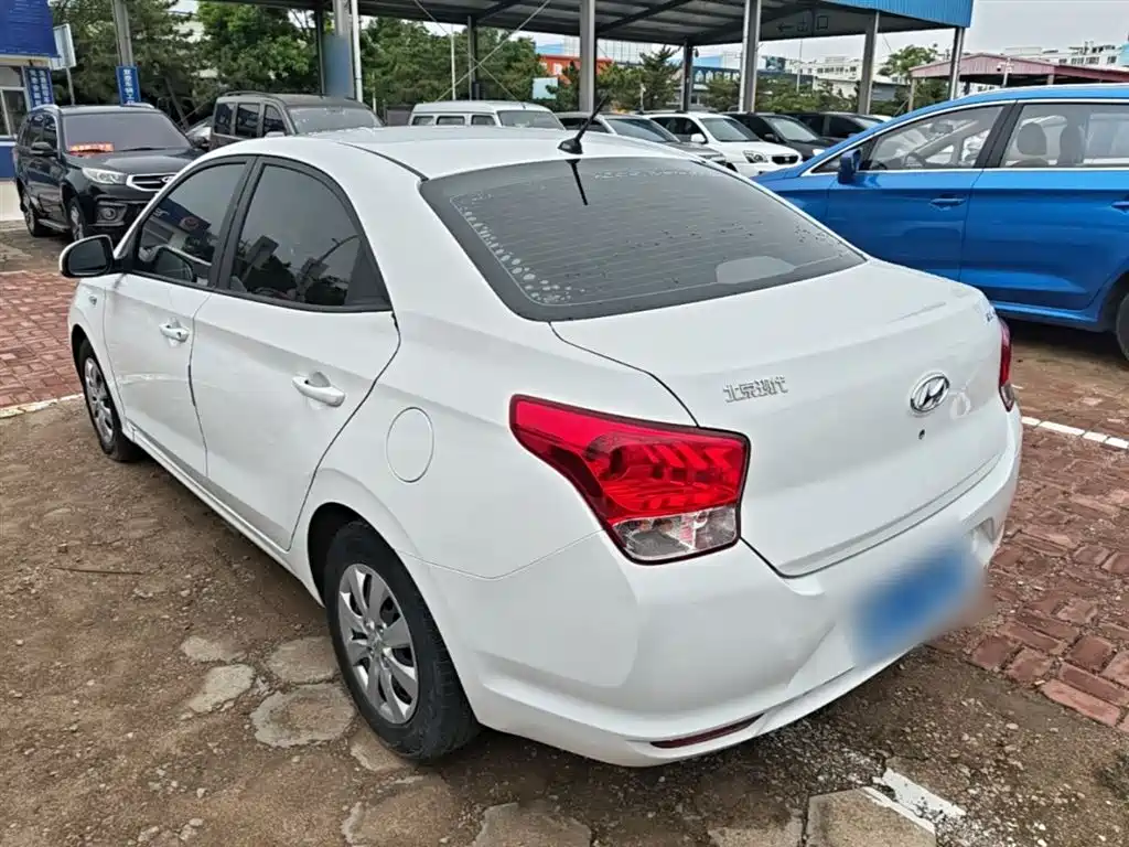 Accent 1.4 L Manual Refreshed CN-VI