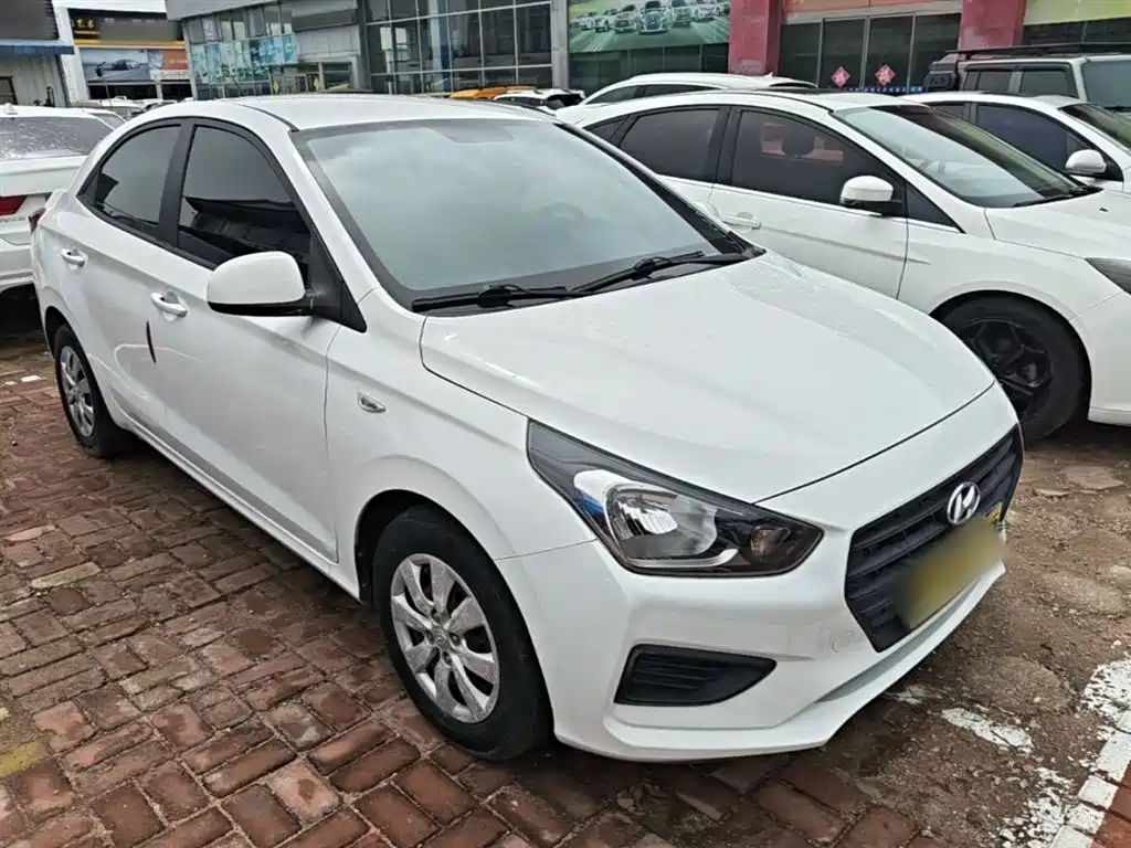 Accent 1.4 L Manual Refreshed CN-VI