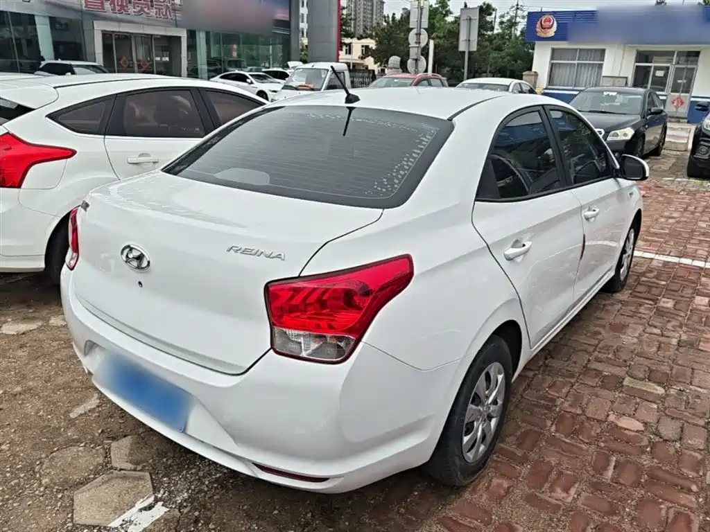Accent 1.4 L Manual Refreshed CN-VI