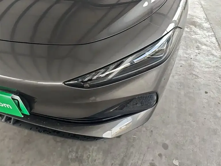 Roewe D7 DMH 125 km Transcend