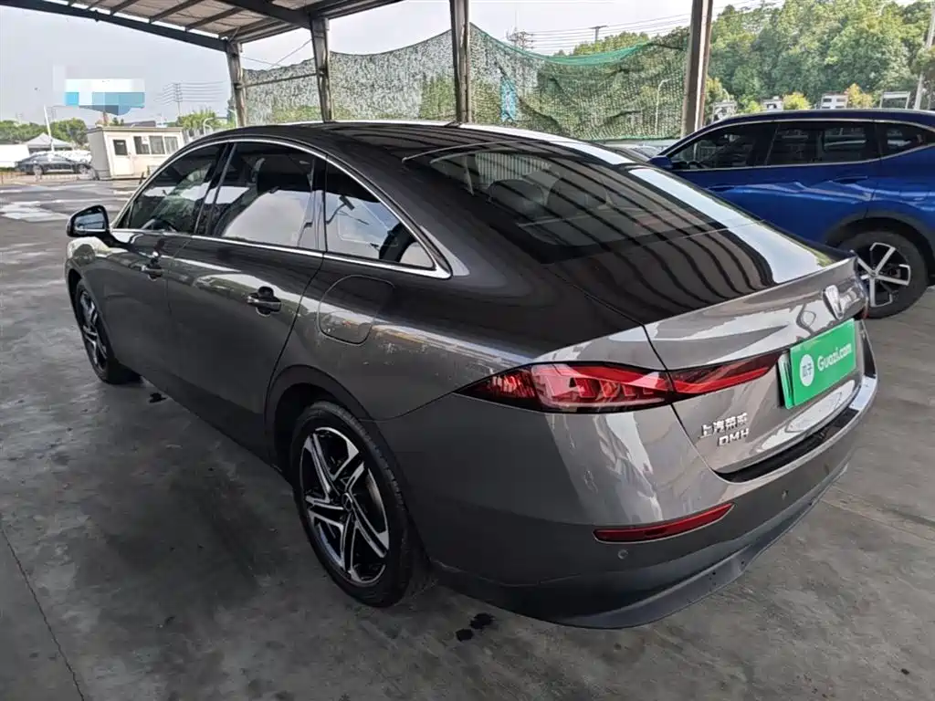 Roewe D7 DMH 125 km Transcend
