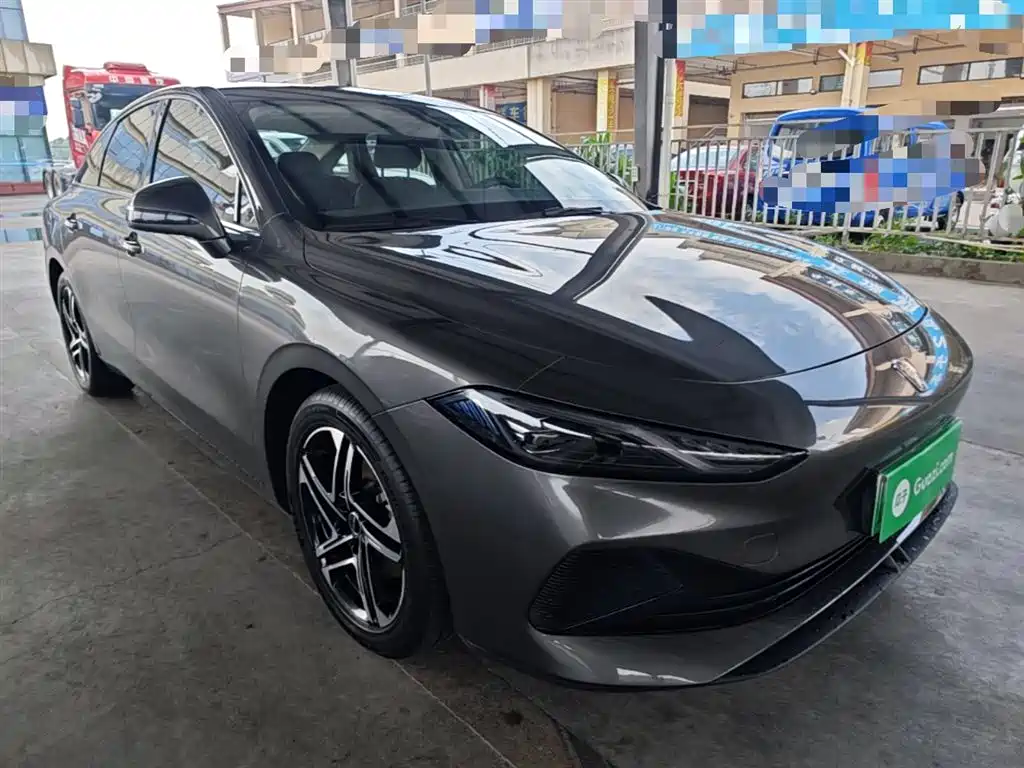 Roewe D7 DMH 125 km Transcend
