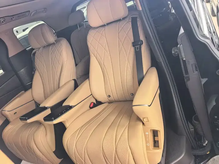 Denza D9 DM-i Smart Drive 1020 4 WD Premium