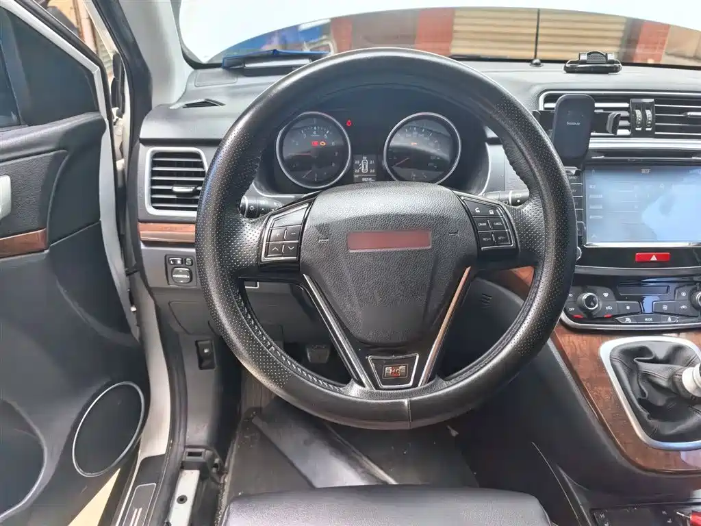 Haval H6 Sport 1.5 T Manual 2 WD Elite