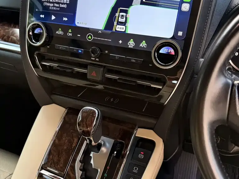 Toyota Alphard 3.5 L Luxury