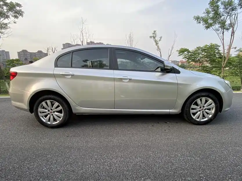 Roewe 350 1.5 L Auto Premium