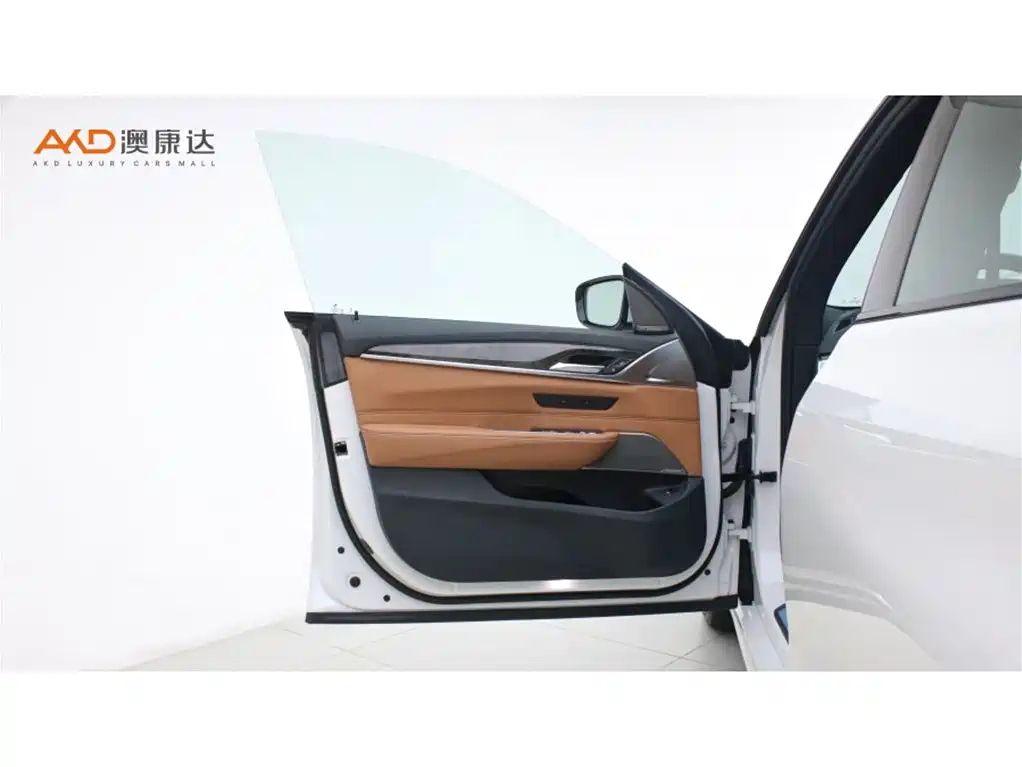 BMW 6 Series GT 宝马630 GT/2.0 T/21款/改款 M运动套装