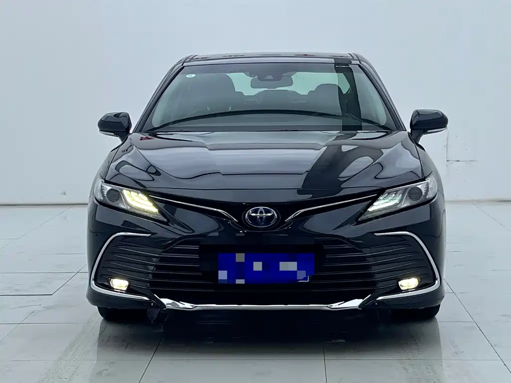 Camry Dual Engine 2.5 HG Luxury