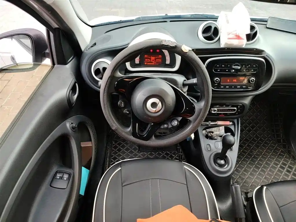 smart forfour 1.0 L 52 kW Agile
