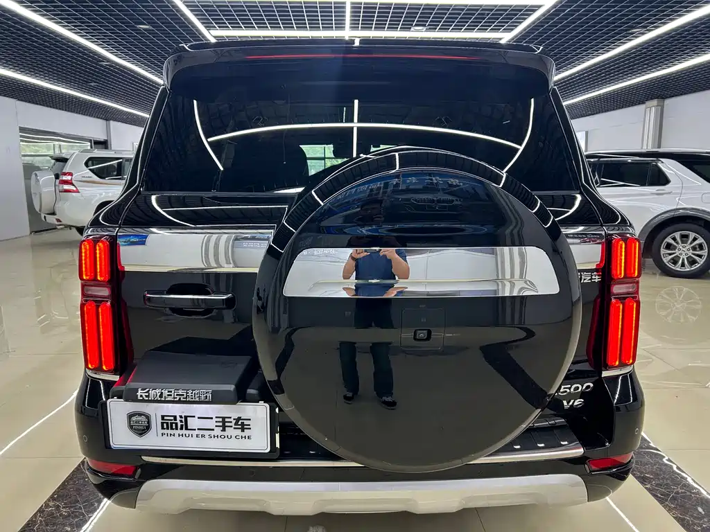 Tank 500 3.0 T Sport Realm 5-seat