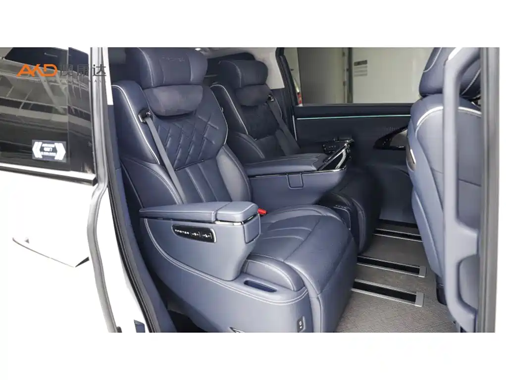 Trumpchi Xiangwang M8 传祺向往M8/2.0 T/25款/乾崑系列 Ultra头等舱