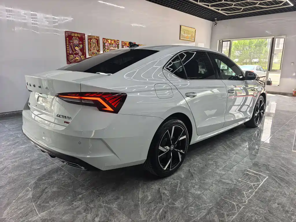 Octavia Facelift PRO TSI280 Premium