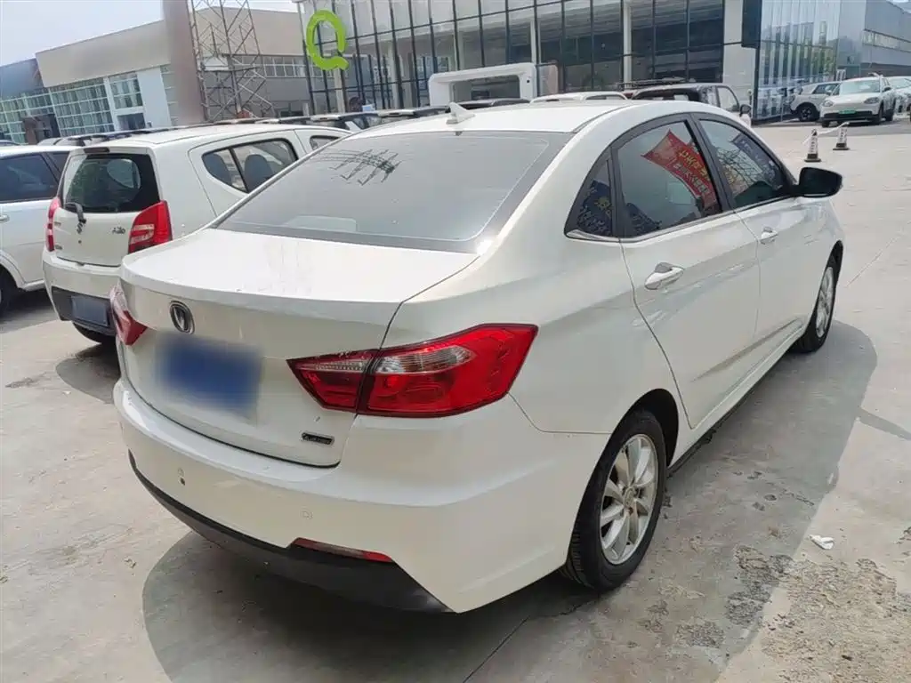Yuexiang V7 悦翔V7 2015款 1.6 L 手动乐享型 国V