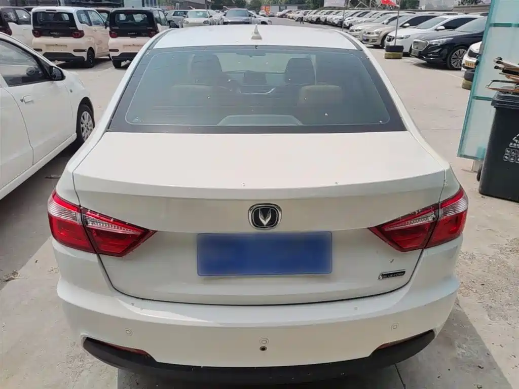Yuexiang V7 悦翔V7 2015款 1.6 L 手动乐享型 国V