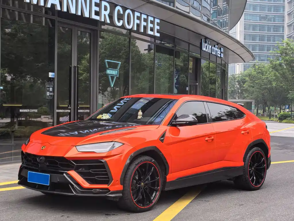 Urus 4.0 T V8