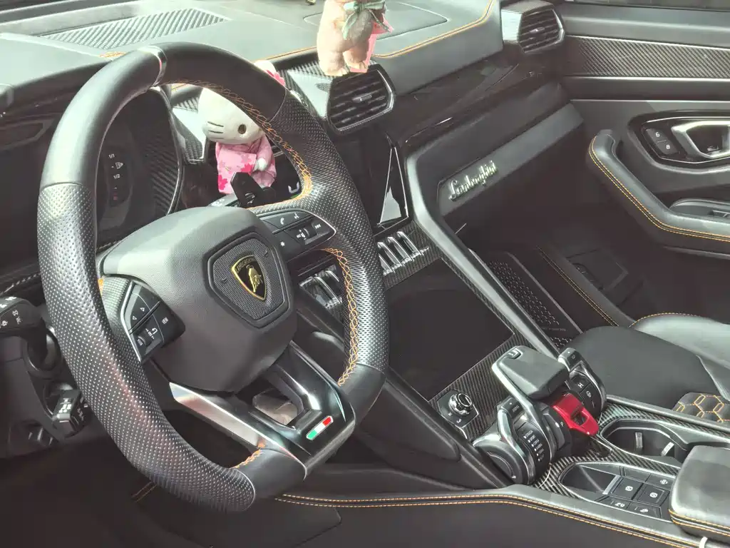 Urus 4.0 T V8