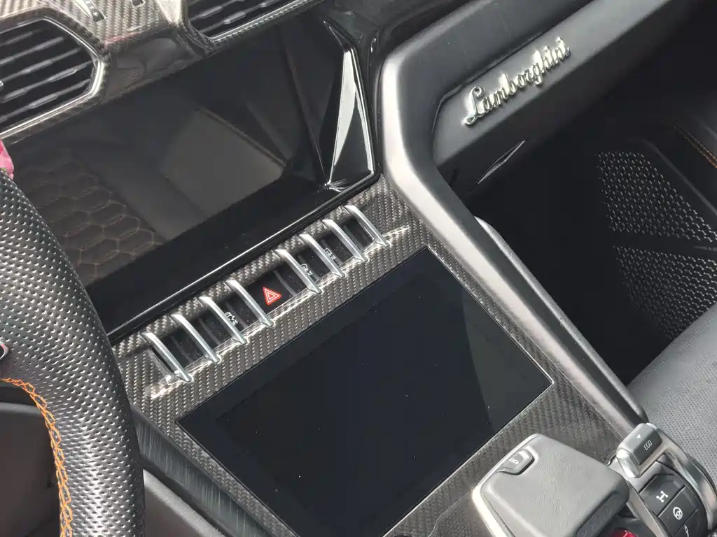 Urus 4.0 T V8