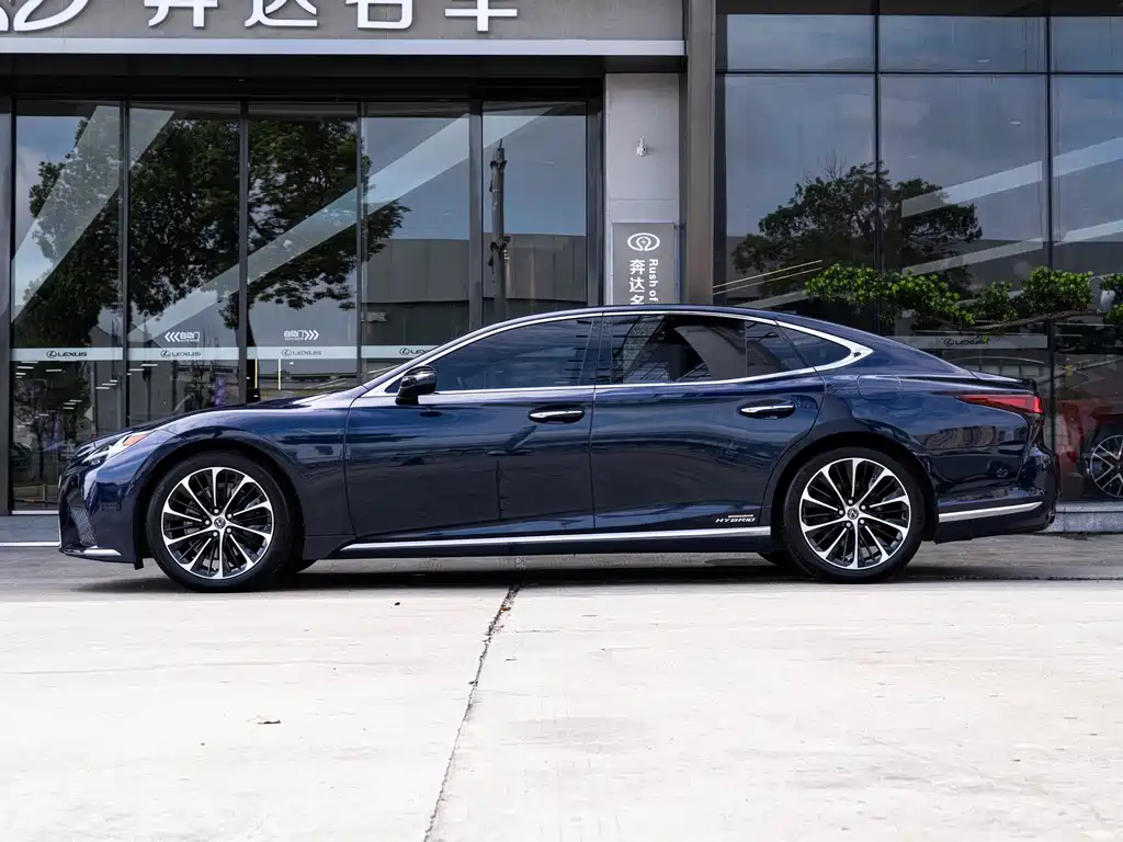 Lexus LS 500 h Executive